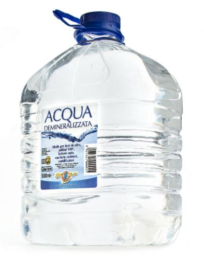 Distilled water rental in Milan Italy